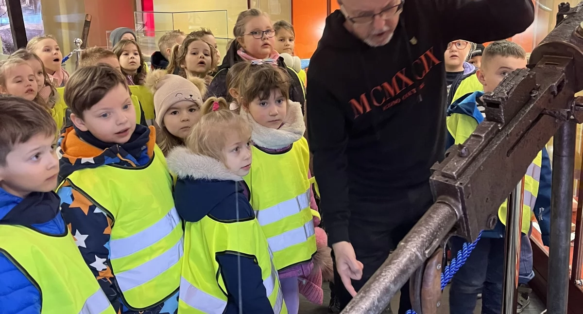 RIH Historia, odkrywcy Regionalnej Izbie Historycznej Przedszkolaki poznały historię miasta [FOTO] - zdjęcie, fotografia