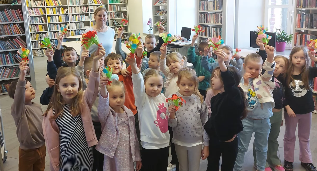 zdjęcie: Przedszkolaki z MP5 z wizytą w Filii MBP w Zambrowie