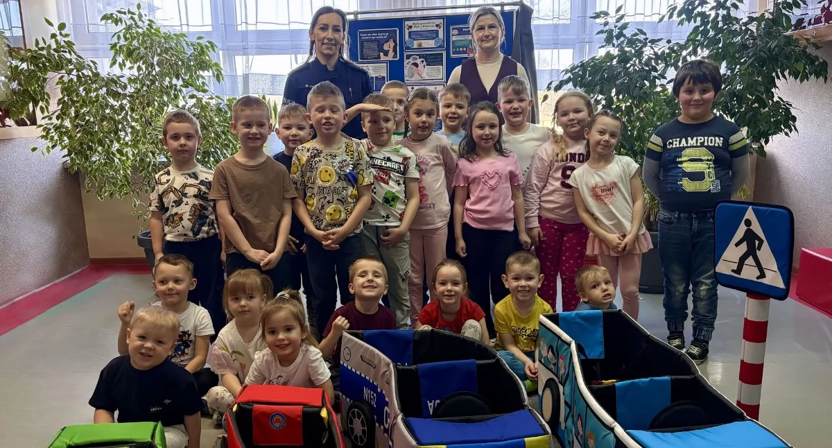 edukacja, Zajęcia zakresu bezpieczeństwa ruchu drogowym przedszkolaków Osowcu [FOTO] - zdjęcie, fotografia