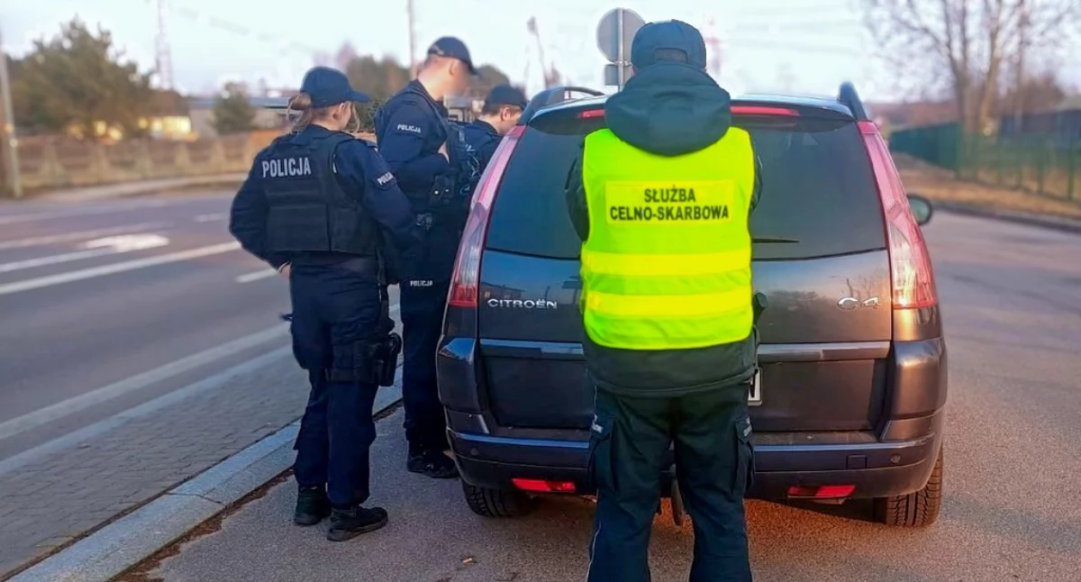 z regionu, „prawka” kółkiem Wpadł podczas kontroli podlaskiej - zdjęcie, fotografia