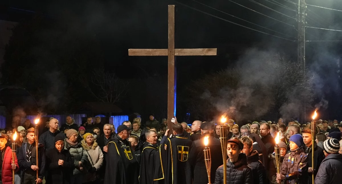 religia, Harmonogram liturgiczny okres Triduum Paschalnego Świąt Wielkanocnych wszystkie zambrowskie parafie - zdjęcie, fotografia
