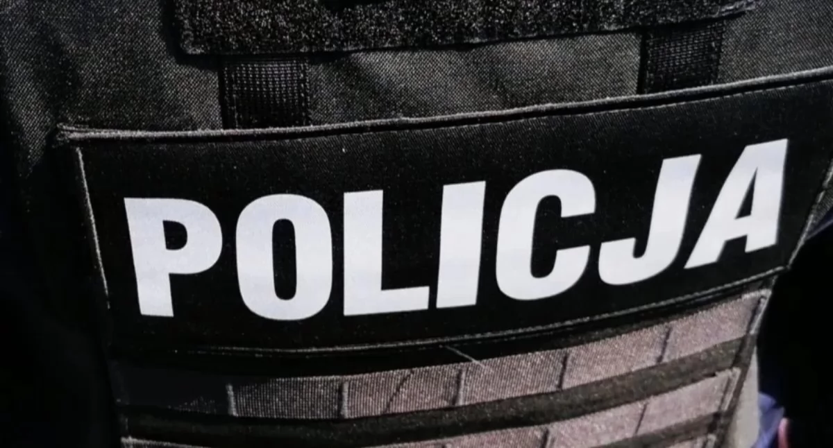 policja, Nietrzeźwy mężczyzna zaatakował ratownika medycznego groził śmiercią policjantom - zdjęcie, fotografia