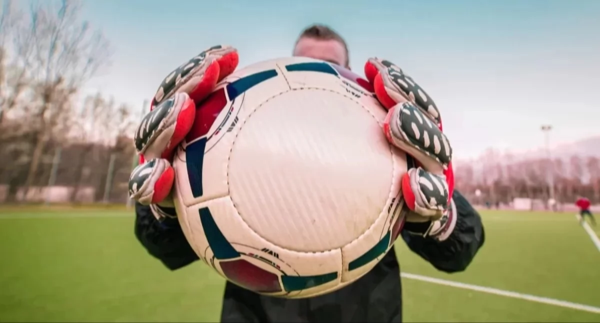 piłka nożna futsal, Pierwszy remis Olimpii sezonie - zdjęcie, fotografia