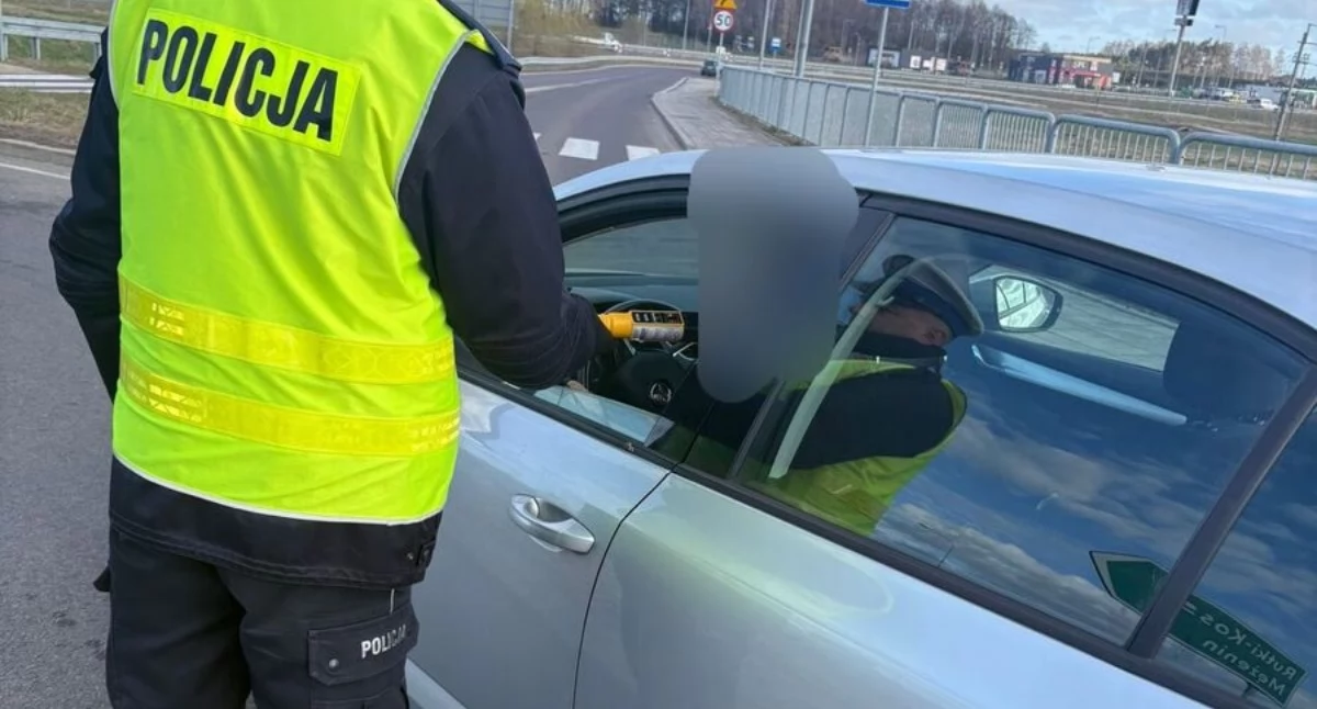policja, Zambrowska drogówka sprawdziła kierowców Jeden nietrzeźwy - zdjęcie, fotografia