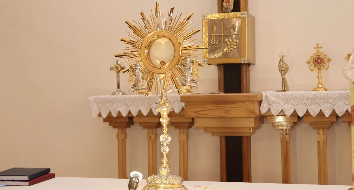 religia, Inauguracja Kaplicy Wieczystej Adoracji parafii Józefa Rzemieślnika Zambrowie [FOTO+VIDEO] - zdjęcie, fotografia