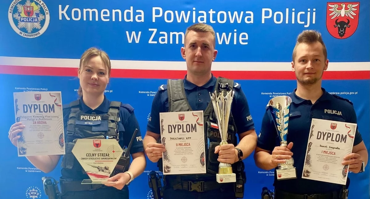 policja, Zambrowscy policjanci podium Celne strzały funkcjonariuszy zawodach samorządowców - zdjęcie, fotografia