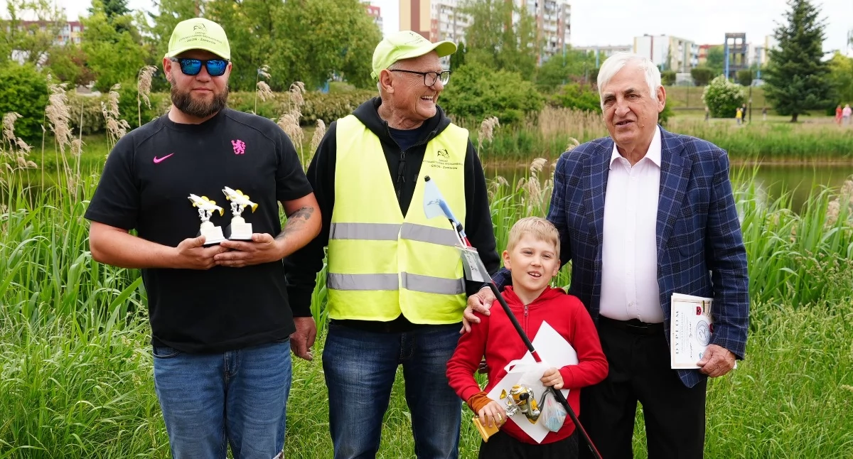 rekreacja wypoczynek, Młodzi wędkarze rywalizowali Puchar Burmistrza Miasta Zambrów [FOTO] - zdjęcie, fotografia