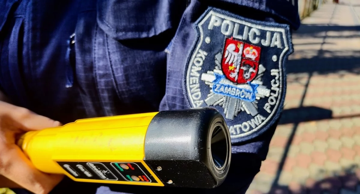 policja, Trwają kontrole trzeźwości kierowców Niechlubny rekordzista zatrzymany niedaleko Zambrowa - zdjęcie, fotografia