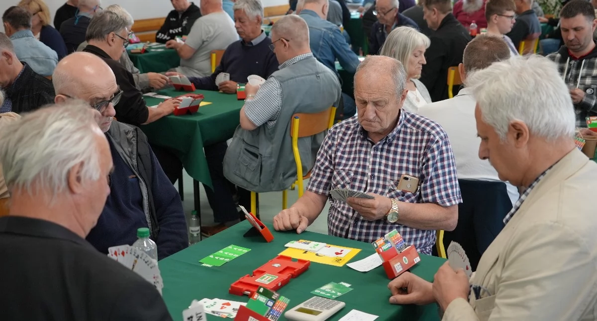 zdjęcie: Turniej Par w Brydżu Sportowym o Puchar Burmistrza Miasta Zambrów