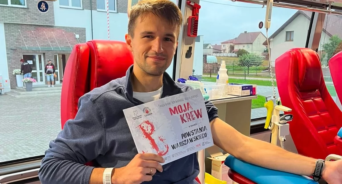 charytatywne wolontariat, Akcja krwiodawstwa okazji Powstania Warszawskiego Szumowie [FOTO] - zdjęcie, fotografia