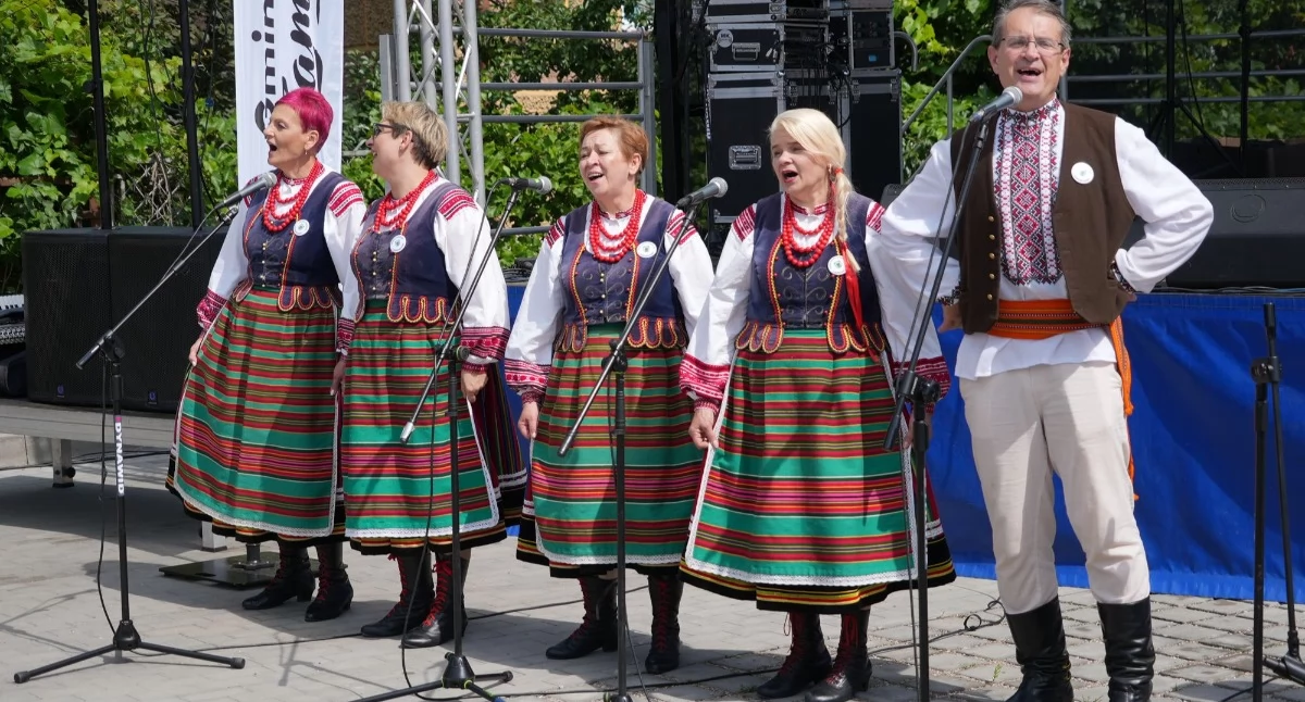 muzyka koncerty, była prawdziwa uczta ludowych biesiadnych melodii Festiwal folklorem ty” nami! [FOTO+VIDEO] - zdjęcie, fotografia