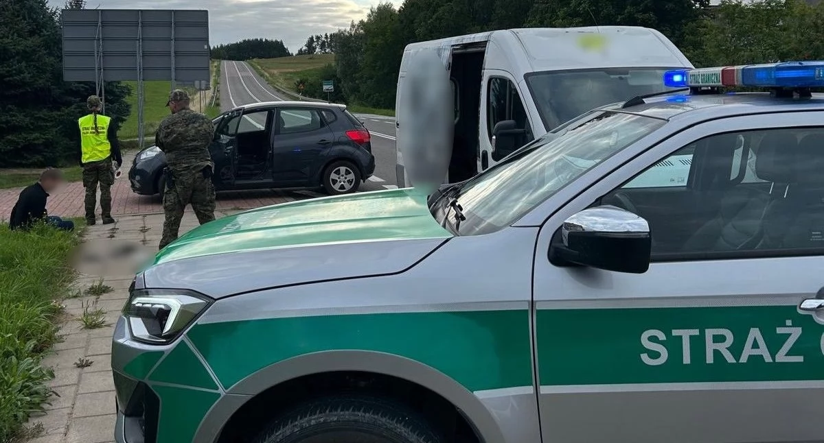 z regionu, Straż Graniczna zatrzymała nielegalnych migrantów dwóch kurierów granicy Litwą - zdjęcie, fotografia