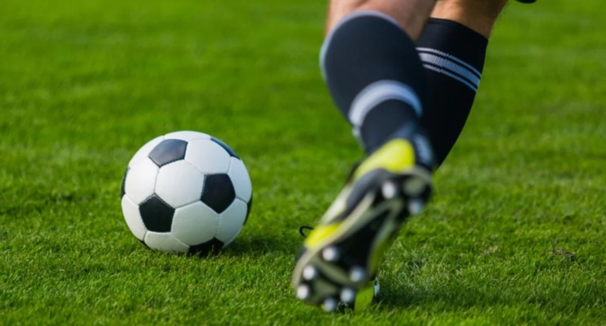 piłka nożna futsal, Olimpia Zambrów wygrywa Polonią Lidzbark Warmiński - zdjęcie, fotografia