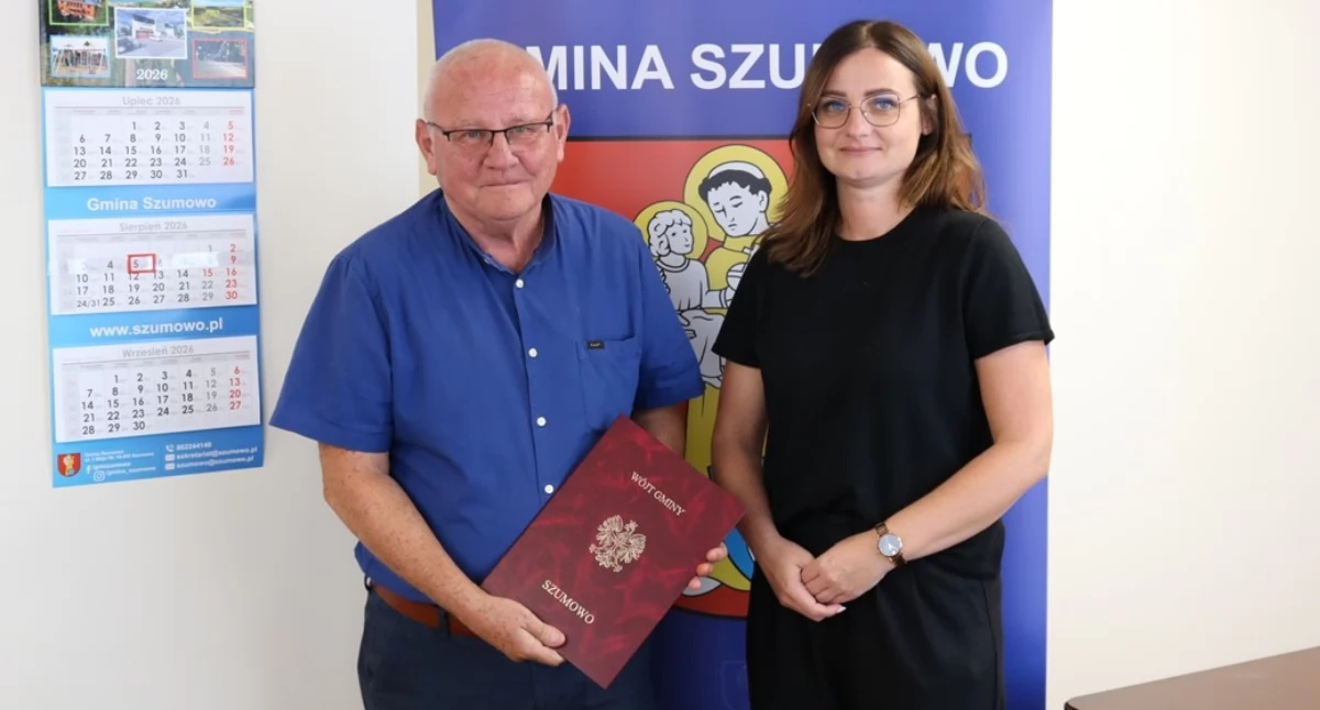 inwestycje, Gmina Szumowo podpisała umowę dowóz uczniów szkół - zdjęcie, fotografia