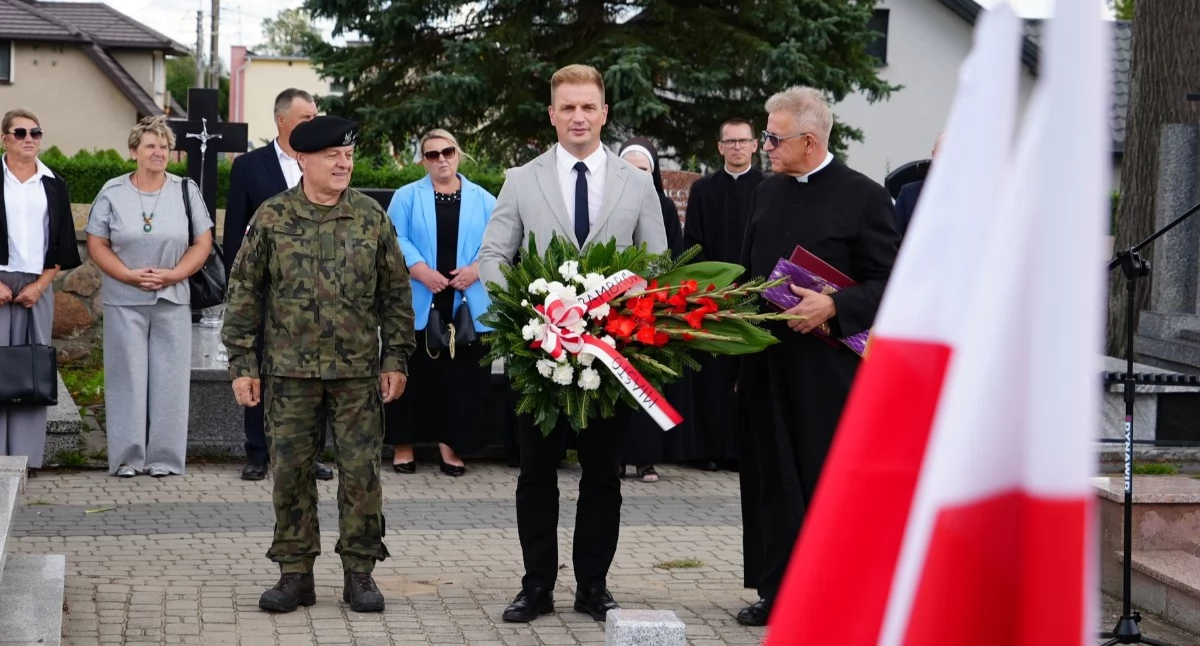 uroczystości obchody, Upamiętnili poległych walce Polskę podczas wojny światowej [FOTO+VIDEO] - zdjęcie, fotografia