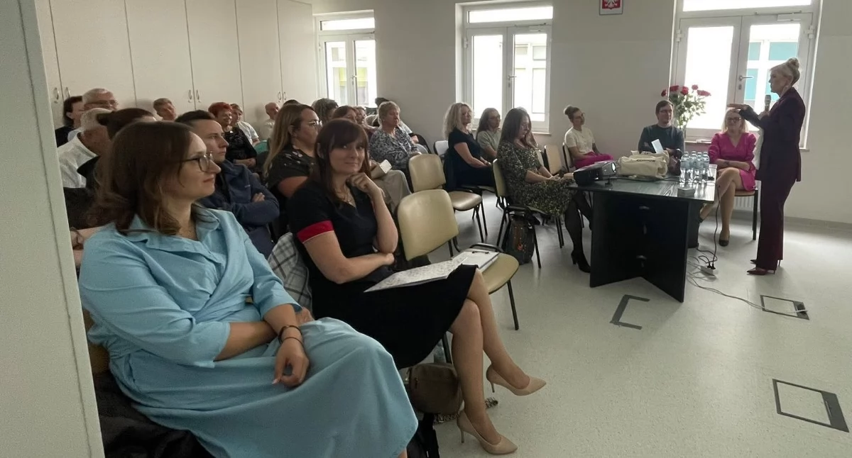 zdrowie i uroda, Konferencja leczeniu otyłości Szpitalu Powiatowym Zambrowie [FOTO] - zdjęcie, fotografia