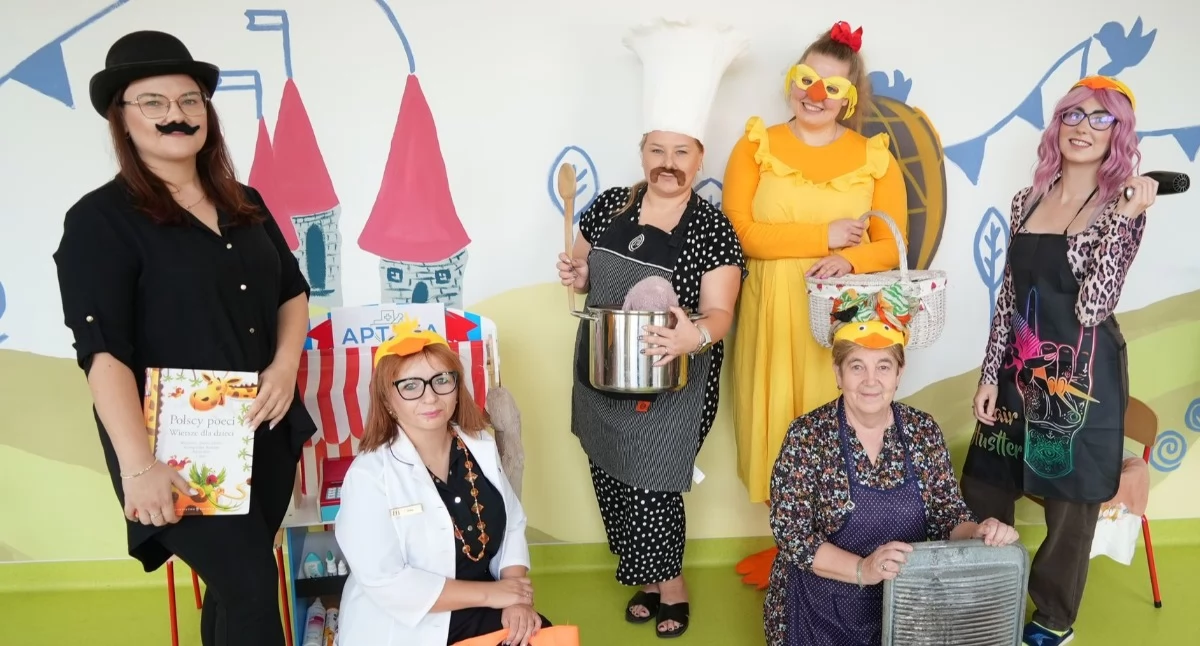 edukacja, Wyjątkowy spektakl okazji Głośnego Czytania Nauczycielki przedstawieniu „Kaczka dziwaczka” [FOTO+VIDEO] - zdjęcie, fotografia