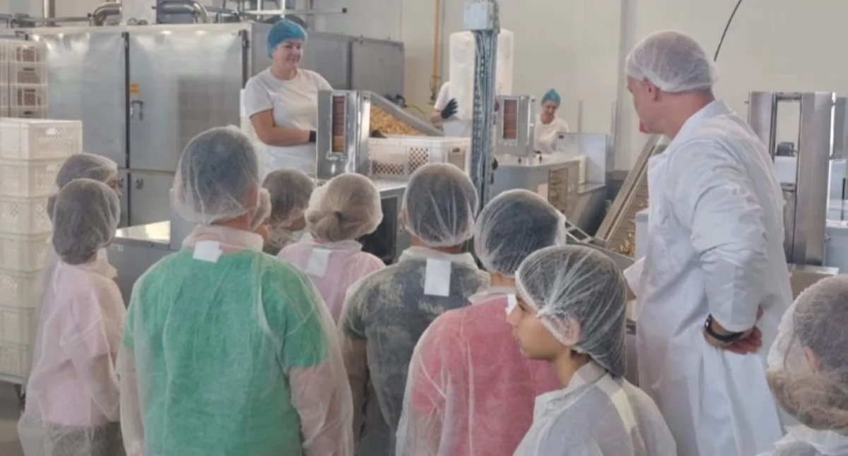 edukacja, Uczniowie Szumowa poznali tajniki pracy piekarza [FOTO] - zdjęcie, fotografia