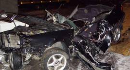 Tyle zostało z dużego Audi, po zderzeniu z drzewem /Fot. Marek Rytelewski