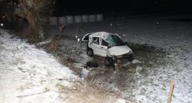 Skutki śmiertelnego wypadku na trasie Wys. Maz. - Czyżew w dn. 20.01.2011 r. /Fot. KWP...