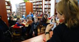 Spotkanie z ilustratorką książek dla dzieci Małgorzatą Flis w Szumowie