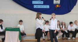 Apel w SP3 z okazji dwusetnej rocznicy urodzin Fryderyka Chopina i wręczenie nagród...