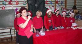 Loteria Fantowa Mikołajki dla Domu Dziecka w SP3 /Fot. Grzegorz Zawistowski