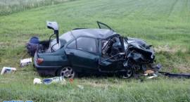 Skutki wypadku na drodze krajowej nr 8 w okolicach miejscowości Zambrzyce-Kapusty...