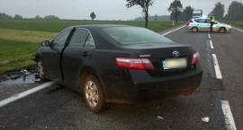 Skutki wypadku na drodze krajowej nr 8 w okolicach miejscowości Zambrzyce-Kapusty...
