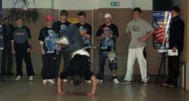 Crazy Twisting Group w Zakładzie Karnym w Czerwonym Borze w czasie finału WOŚP