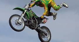 Grupa Petera Kuchty pokaz freestyle na motorach motocross /Fot. Grzegorz Zawistowski