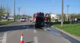 Skutki kolizji w dn. 05.05.2013 r. na skrzyżowaniu ul. 71. Pułku Piechoty i Papieża...