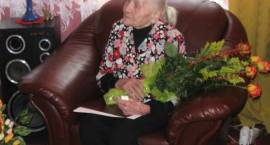 Pani Helena Zalewska skończyła 100 lat. Z tej okazji odwiedziła ją rodzina i Burmistrz...