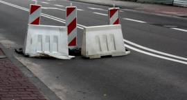 Zambrów: Na Alei Wojska Polskiego zaczął zapadać się asfalt. Stan na 15 września...