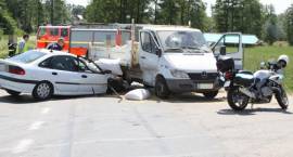 Skutki wypadku na drodze krajowej nr 63 w przed m. Przeździecko-Mroczki w dn....