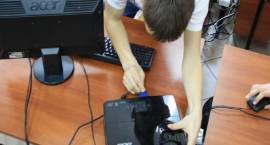 Do Czerwoniaka trafił sprzęt dydaktyczny w ramach unijnego projektu edukacyjnego