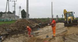 Prace budowlane przy ul. 71. Pułku Piechoty w Zambrowie (stan na 18.09.2008 r.) /Fot....