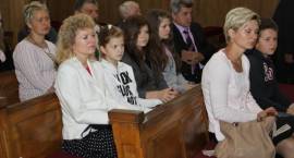 Koncert charytatywny zespołu Emaus dla 4,5-letniego Maksia – w Rutkach Kossakach