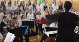 Orkiestra Symfoniczna wystąpiła z koncertem w Szkole Podstawowej nr 4 w Zambrowie