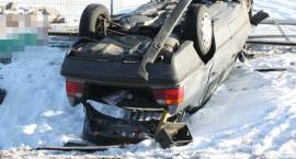 Skutki kolizji na drodze krajowej nr 8 za Wiśniewem. W dn. 1.03.2011 godz. ok. 15.00
