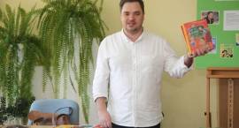 Uczniowie podstawówek spotkali się z autorem książek dla dzieci