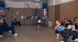 Crazy Twisting Group w Zakładzie Karnym w Czerwonym Borze w czasie finału WOŚP