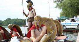 Mistrzostwa Polski w Pływani Na Byle Czym - Co Ma Pływać Nie Utonie. Augustów 2011