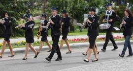Przemarsz ulicami miasta Orkiestra z m. Boćki