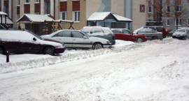 Parking osiedlowy na ul. Raginisa. Stan na 09.01.2010 r. godz. 14.00-15.00