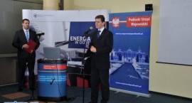 Samorzadowcy z terenu woj. Podlaskiego podpisali porozumienie  dotyczące budowy stacji...