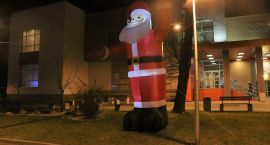 Tak prezentuje się świąteczna iluminacja w Zambrowie