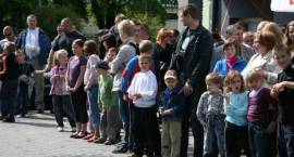Dzień Dziecka z Klubem Miłośników Motocykli Żubr, Pizzerią Diavolo, Policją i Strażą