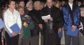 III rocznica śmierci Papieża Jana Pawła II - obchody w Zambrowie pod pomnikiem PJPII...