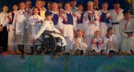 ZF TFR po wręczeniu pucharu na scenie polanickiego Teatru Zdrojowego /Fot. z archiwum TFR